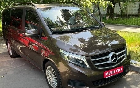 Mercedes-Benz V-Класс, 2015 год, 4 050 000 рублей, 6 фотография