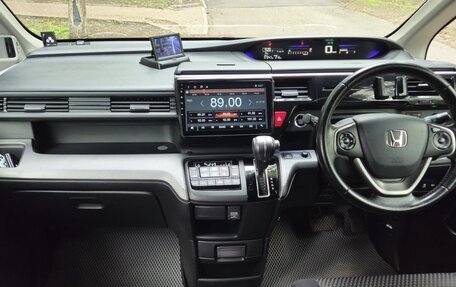 Honda Stepwgn IV, 2015 год, 1 799 000 рублей, 10 фотография
