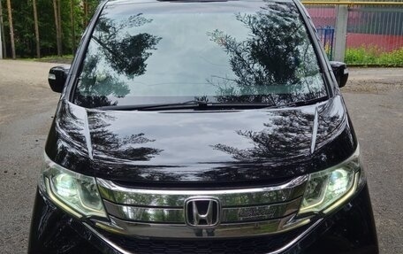 Honda Stepwgn IV, 2015 год, 1 799 000 рублей, 6 фотография