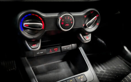 KIA Rio IV, 2020 год, 955 000 рублей, 25 фотография