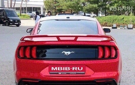 Ford Mustang VI рестайлинг, 2022 год, 2 290 011 рублей, 4 фотография