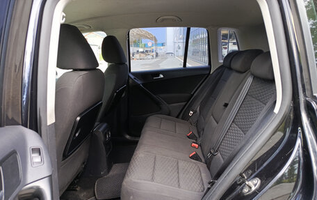 Volkswagen Tiguan I, 2011 год, 898 000 рублей, 15 фотография