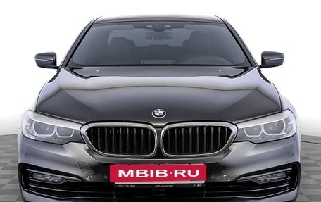 BMW 5 серия, 2019 год, 3 200 000 рублей, 2 фотография