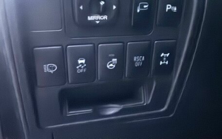 Toyota Land Cruiser 200, 2012 год, 3 500 000 рублей, 6 фотография