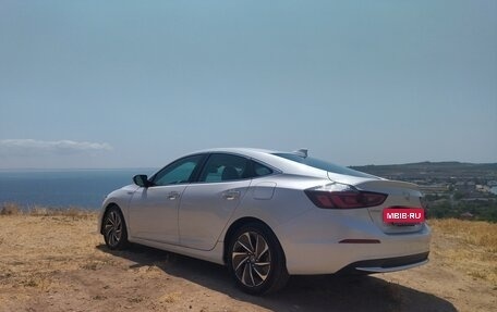 Honda Insight III, 2021 год, 2 200 000 рублей, 6 фотография
