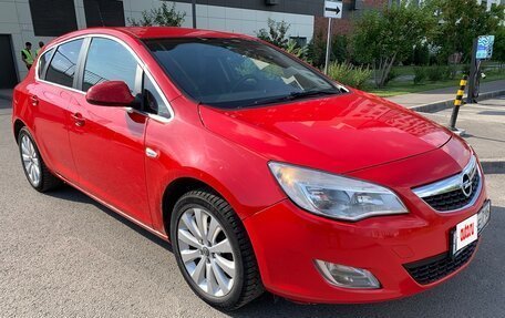 Opel Astra J, 2011 год, 615 000 рублей, 3 фотография