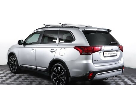 Mitsubishi Outlander III рестайлинг 3, 2021 год, 2 477 000 рублей, 7 фотография