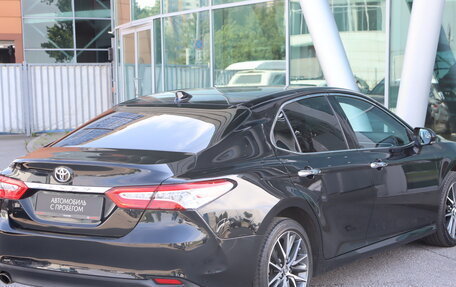 Toyota Camry, 2022 год, 3 199 000 рублей, 6 фотография