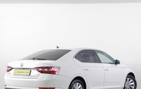 Skoda Superb III рестайлинг, 2017 год, 2 099 000 рублей, 6 фотография