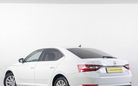 Skoda Superb III рестайлинг, 2017 год, 2 099 000 рублей, 4 фотография