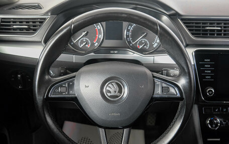 Skoda Superb III рестайлинг, 2017 год, 2 099 000 рублей, 15 фотография