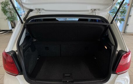 Volkswagen Polo VI (EU Market), 2011 год, 780 000 рублей, 18 фотография
