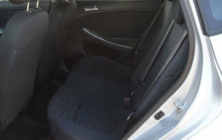 Hyundai Solaris II рестайлинг, 2015 год, 999 000 рублей, 17 фотография