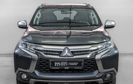 Mitsubishi Pajero Sport III рестайлинг, 2018 год, 2 500 000 рублей, 2 фотография