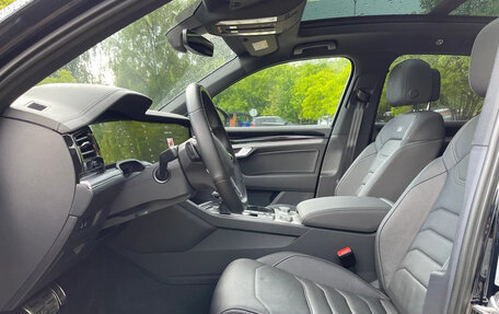 Volkswagen Touareg III, 2022 год, 5 640 000 рублей, 9 фотография