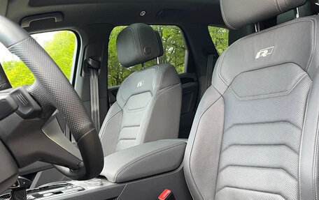 Volkswagen Touareg III, 2022 год, 5 640 000 рублей, 11 фотография