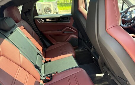 Porsche Cayenne III, 2025 год, 16 400 000 рублей, 15 фотография