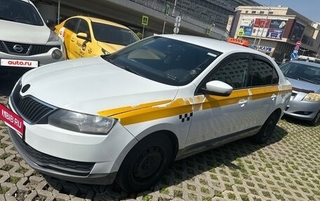 Skoda Rapid I, 2019 год, 750 000 рублей, 2 фотография