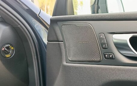 Volvo XC60 II, 2025 год, 9 930 000 рублей, 16 фотография