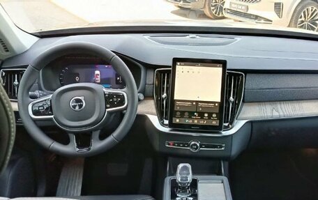 Volvo XC90 II рестайлинг, 2025 год, 11 400 000 рублей, 8 фотография