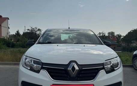 Renault Logan II, 2020 год, 820 000 рублей, 2 фотография