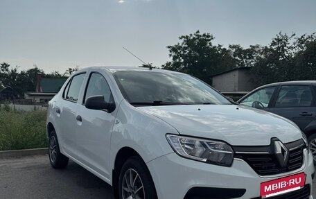 Renault Logan II, 2020 год, 820 000 рублей, 3 фотография