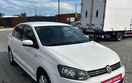 Volkswagen Polo VI (EU Market), 2012 год, 725 000 рублей, 4 фотография