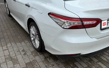 Toyota Camry, 2020 год, 3 100 000 рублей, 5 фотография