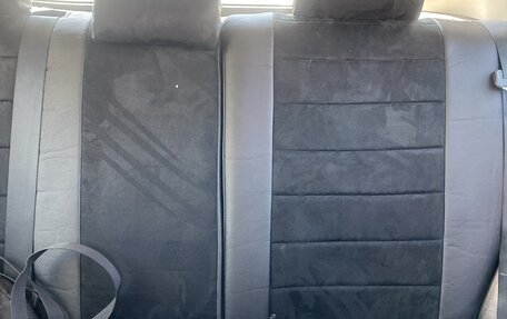 Toyota Corolla, 2005 год, 650 000 рублей, 8 фотография