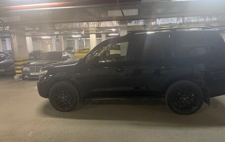 Toyota Land Cruiser 200, 2010 год, 3 180 000 рублей, 6 фотография