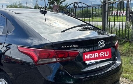 Hyundai Solaris II рестайлинг, 2017 год, 1 300 000 рублей, 3 фотография