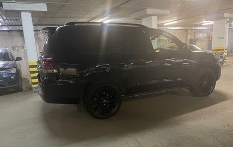 Toyota Land Cruiser 200, 2010 год, 3 180 000 рублей, 4 фотография