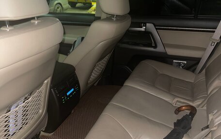 Toyota Land Cruiser 200, 2010 год, 3 180 000 рублей, 13 фотография