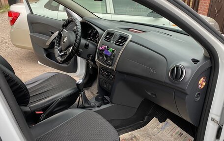 Renault Logan II, 2021 год, 1 300 000 рублей, 6 фотография
