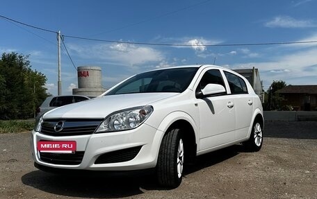 Opel Astra J, 2012 год, 690 000 рублей, 3 фотография