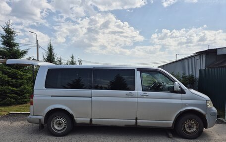 Volkswagen Transporter T5 рестайлинг, 2004 год, 825 000 рублей, 2 фотография
