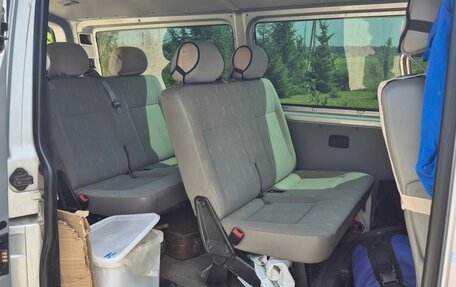 Volkswagen Transporter T5 рестайлинг, 2004 год, 825 000 рублей, 7 фотография