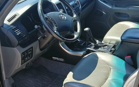 Toyota Land Cruiser Prado 120 рестайлинг, 2008 год, 2 900 000 рублей, 2 фотография