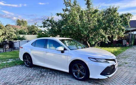 Toyota Camry, 2018 год, 2 000 000 рублей, 2 фотография