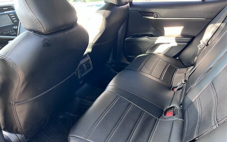 Toyota Camry, 2018 год, 2 000 000 рублей, 19 фотография