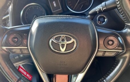 Toyota Camry, 2018 год, 2 000 000 рублей, 17 фотография