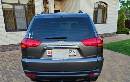 Mitsubishi Pajero Sport II рестайлинг, 2012 год, 1 600 000 рублей, 3 фотография
