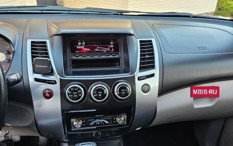 Mitsubishi Pajero Sport II рестайлинг, 2012 год, 1 600 000 рублей, 8 фотография