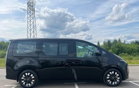 Hyundai Staria, 2025 год, 6 800 000 рублей, 25 фотография