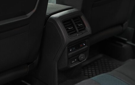 Volkswagen Tiguan II, 2020 год, 1 849 000 рублей, 9 фотография
