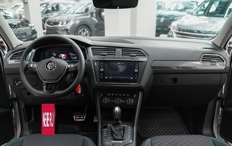 Volkswagen Tiguan II, 2020 год, 1 849 000 рублей, 11 фотография