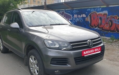 Volkswagen Touareg III, 2011 год, 2 500 000 рублей, 3 фотография