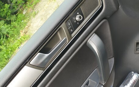 Volkswagen Touareg III, 2011 год, 2 500 000 рублей, 21 фотография