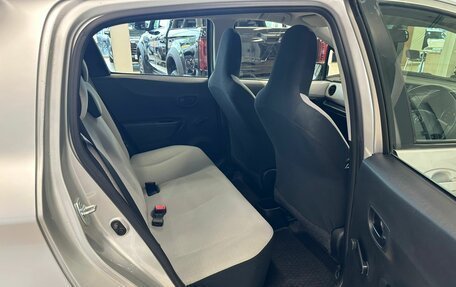 Toyota Vitz, 2013 год, 909 000 рублей, 18 фотография