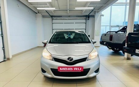 Toyota Vitz, 2013 год, 909 000 рублей, 9 фотография